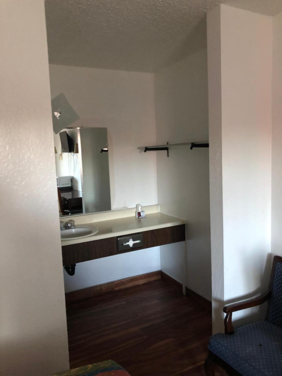 America'S Best Travel Inn Рино Экстерьер фото